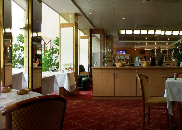 Hotel Brit La Beaujoire - L'amandine